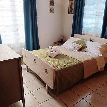 Angelic House Villa Spetses Town ภายนอก รูปภาพ